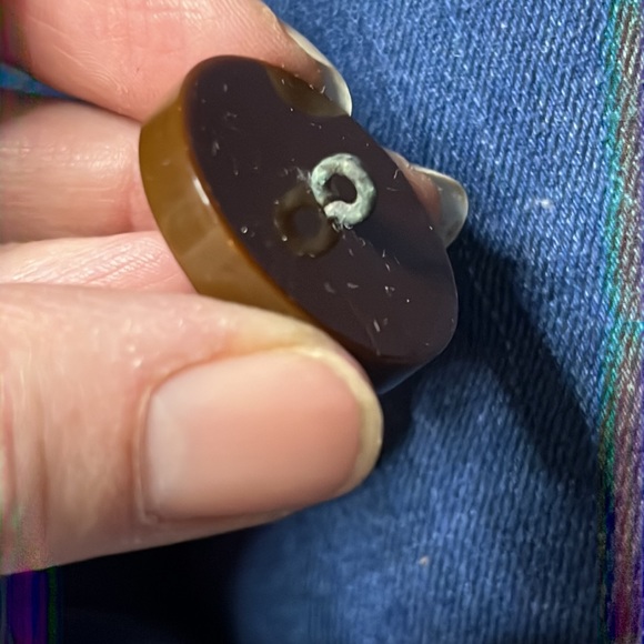 two bakelite buttons patina different sizes for sweater or winter coat - Picture 8 of 8